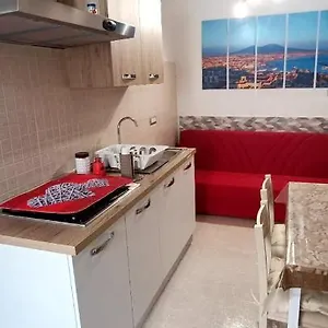 grazia-house-ercolano.hotels-amalfi.com/