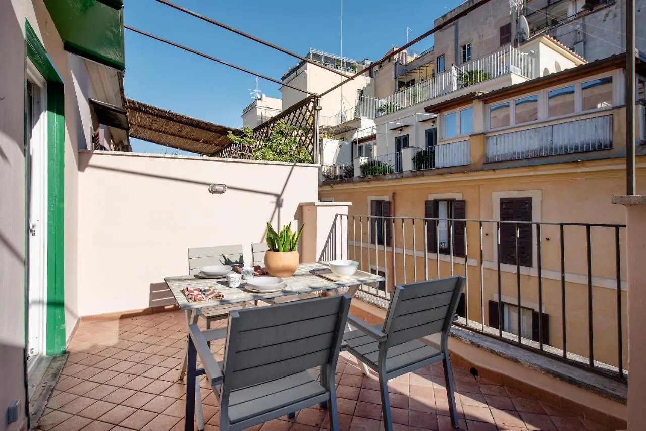 Urbana Rooftop Rome Italie
